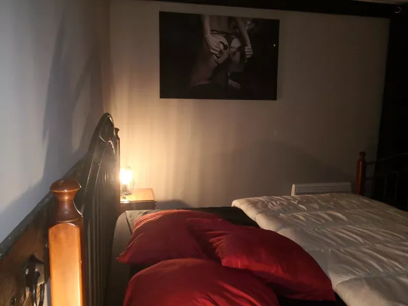 chambre toile refuge antre des vices