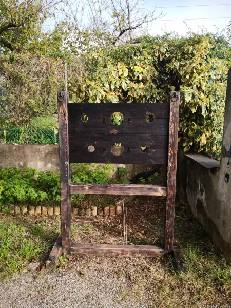 exterieur refuge antre des vices