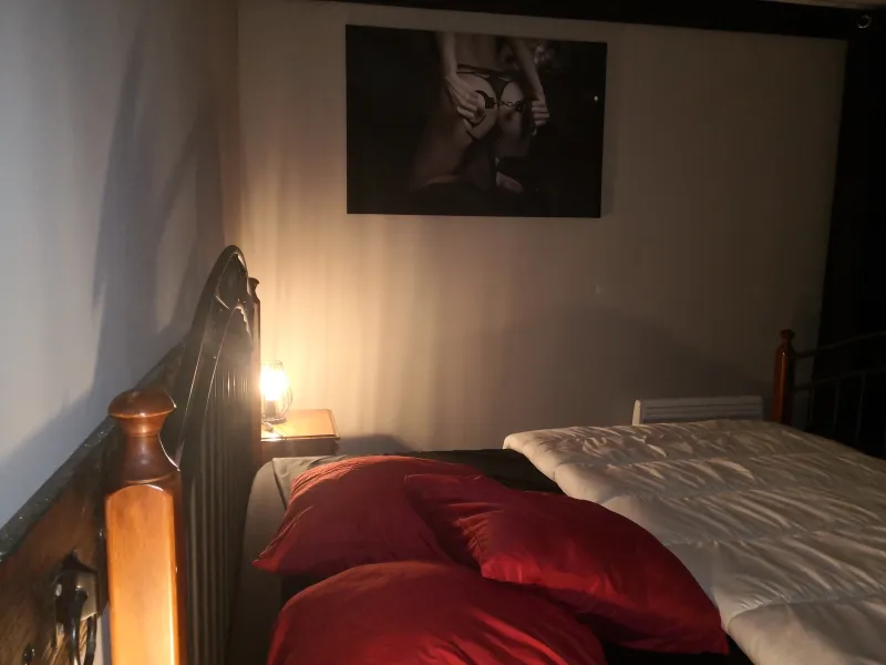 chambre toile refuge antre des vices